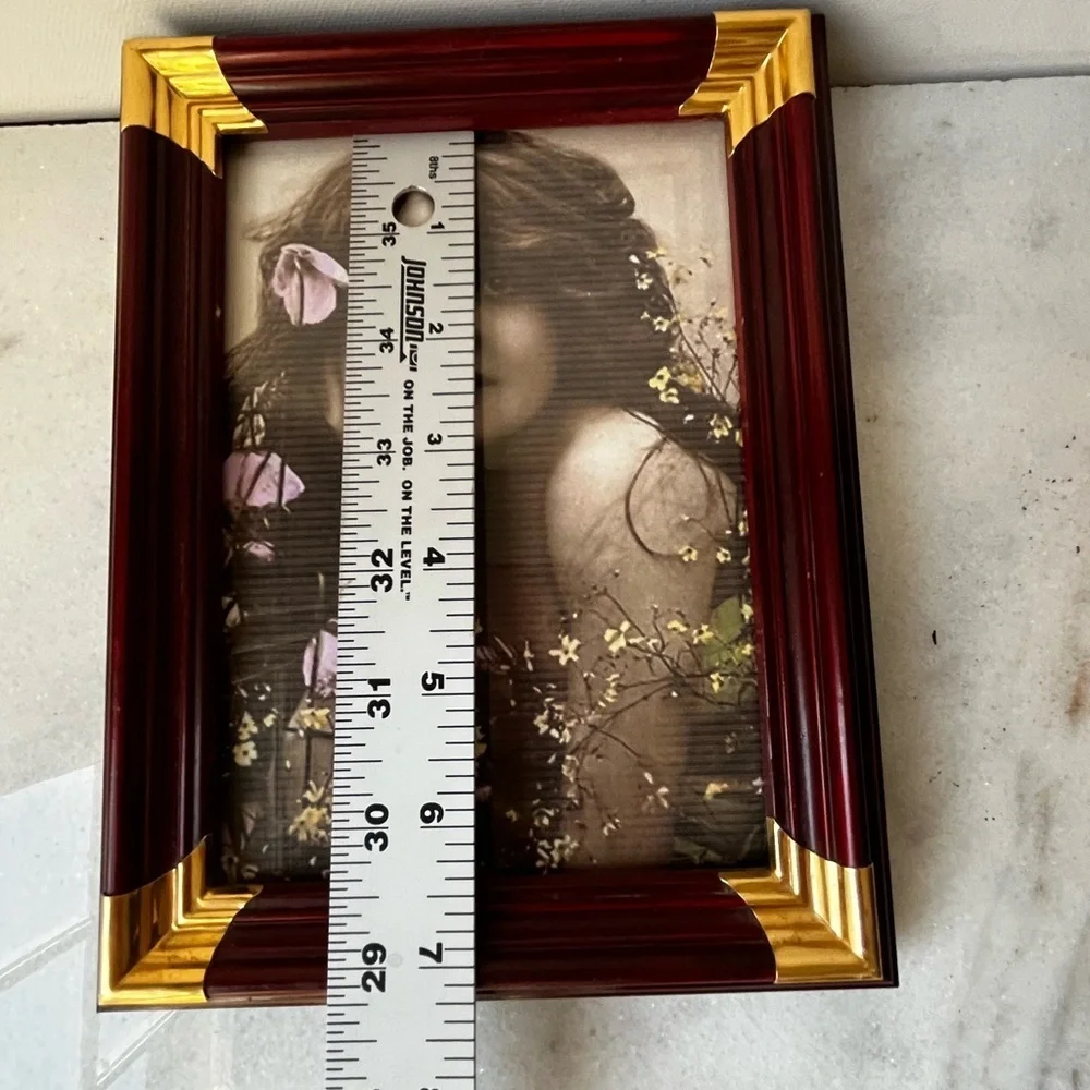 Elegant Burgundy and Gold Photo Frame vintage for 5”c7” photo